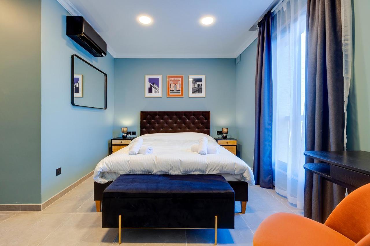 Appartement Art Deco Luxury Apartment, Location *
